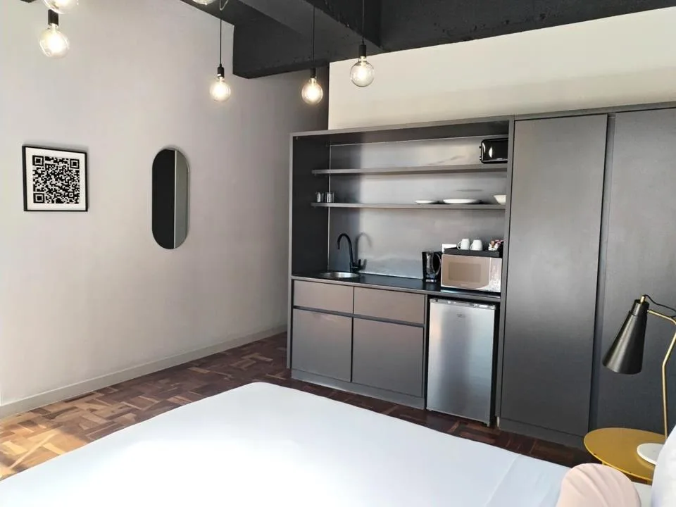 0.5 Bedroom Apartment / flat to rent in Cape Town City Centre