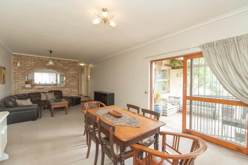 3 Bedroom Townhouse for sale in South End