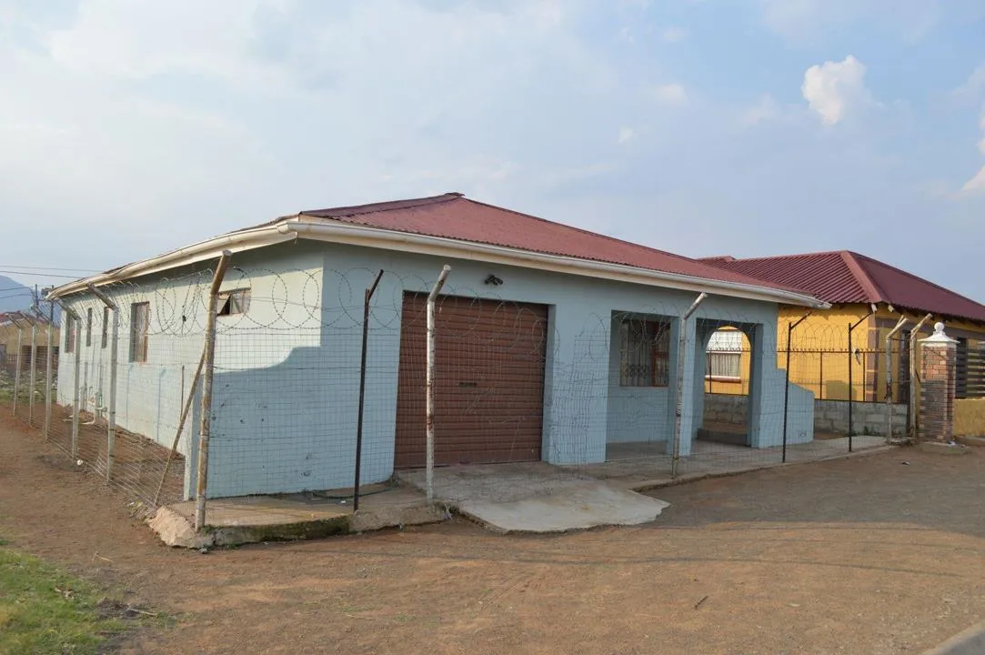 4 Bedroom House for sale in Aloevale