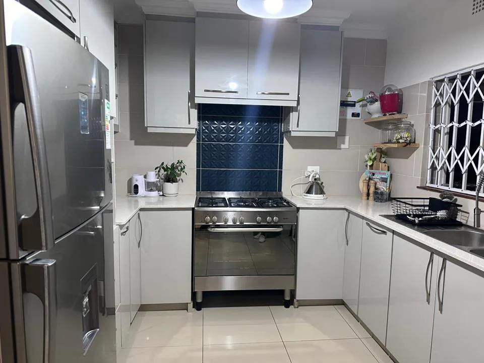 3 Bedroom Townhouse to rent in Windsor West