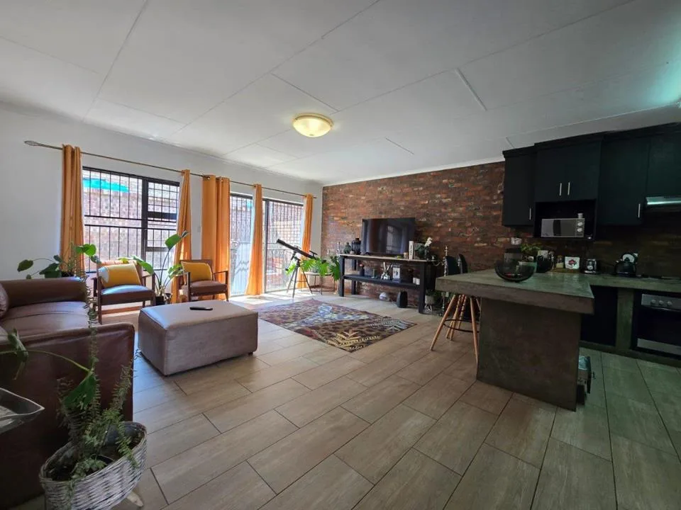 2 Bedroom Townhouse for sale in Ermelo