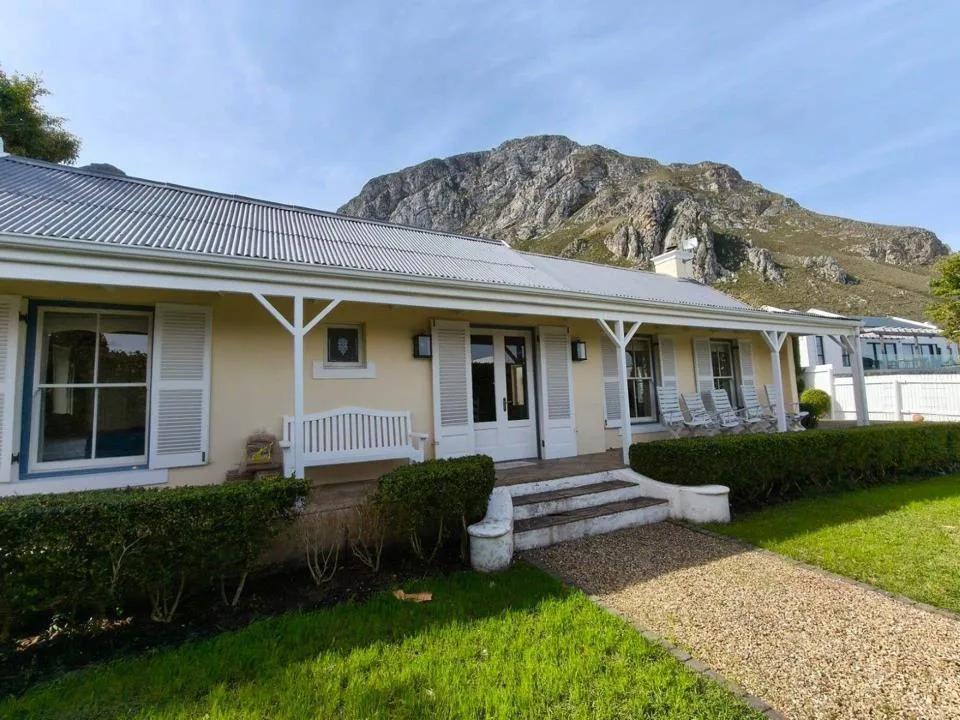 3 Bedroom House to rent in Voelklip