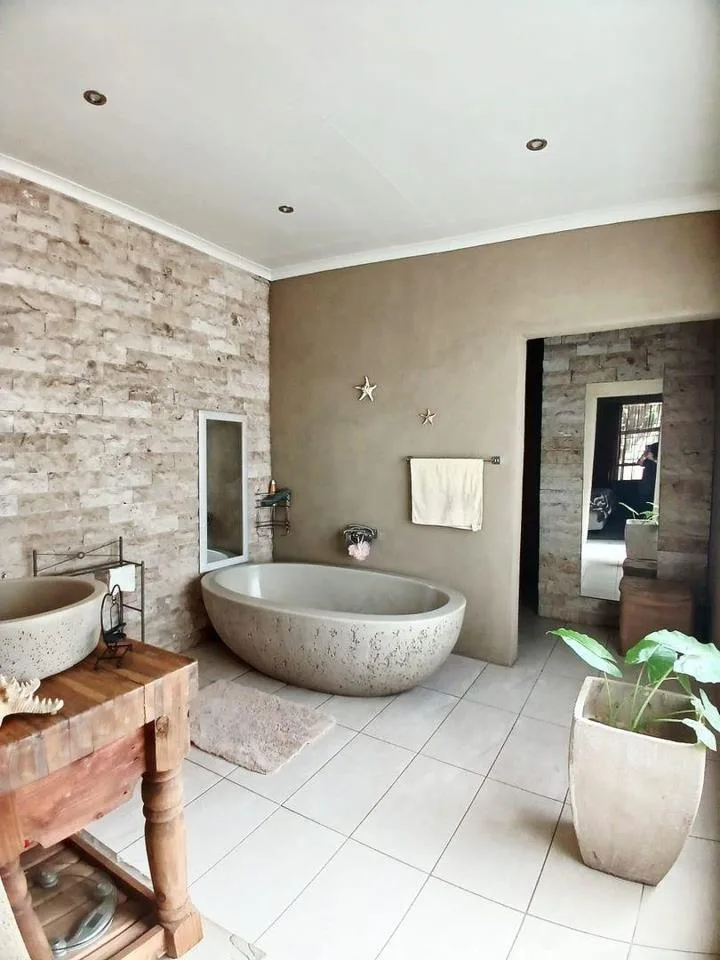 5 Bedroom House for sale in Sasolburg Ext 15