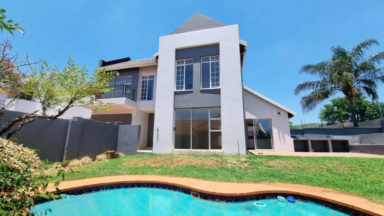 4 Bedroom Townhouse to rent in Equestria