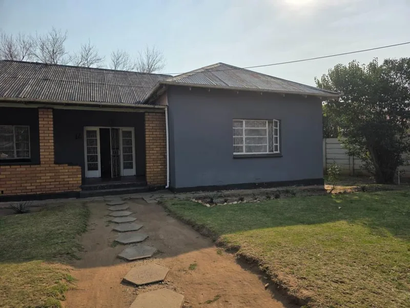 4 Bedroom House for sale in Queenstown Central