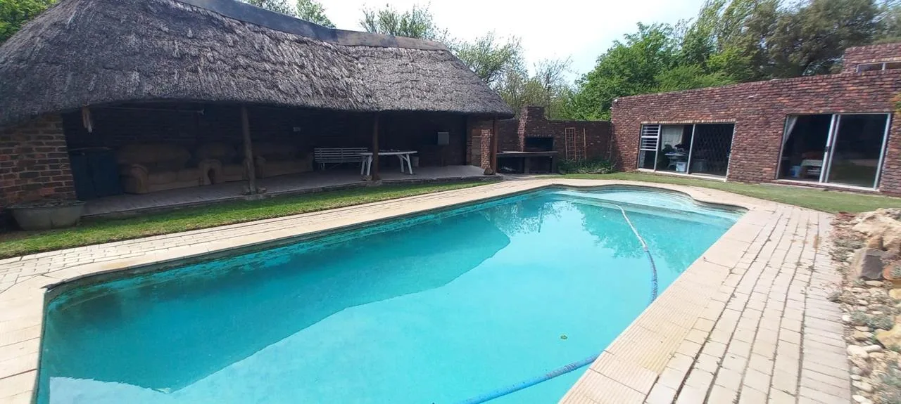 4 Bedroom House for sale in Brandfort