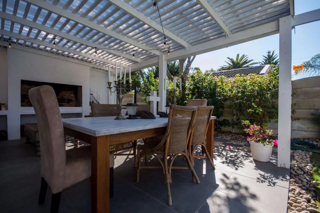 4 Bedroom House to rent in Seaside Longships