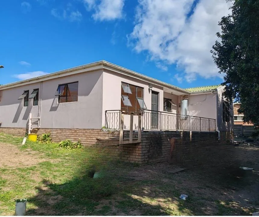 3 Bedroom House for sale in Alexandria