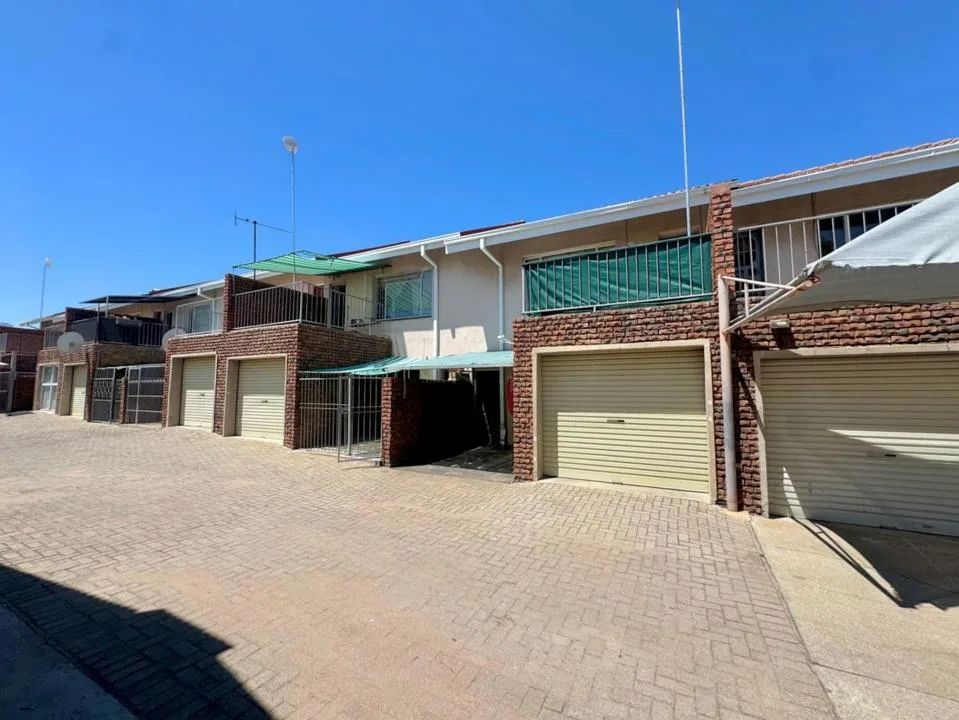 2 Bedroom Townhouse for sale in Polokwane Central
