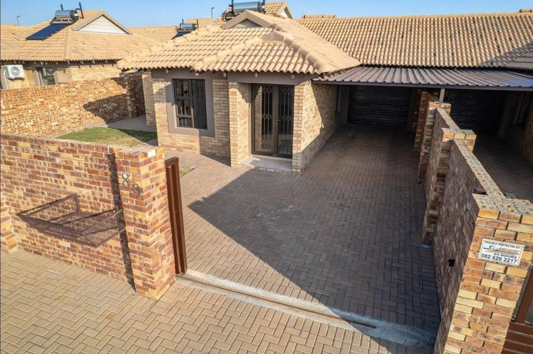 3 Bedroom House for sale in Secunda Central