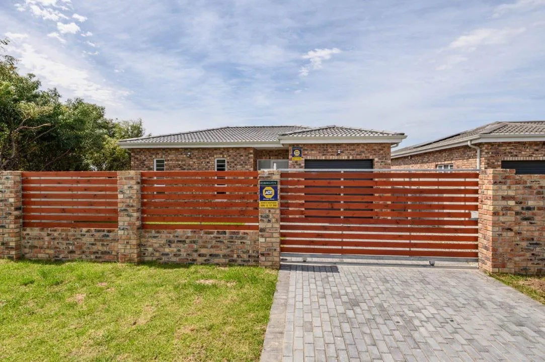 3 Bedroom House for sale in Fairview