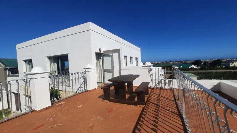 2 Bedroom Apartment / flat to rent in Bettys Bay