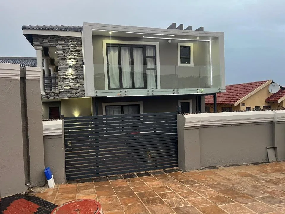 Apartment / flat to rent in Naturena