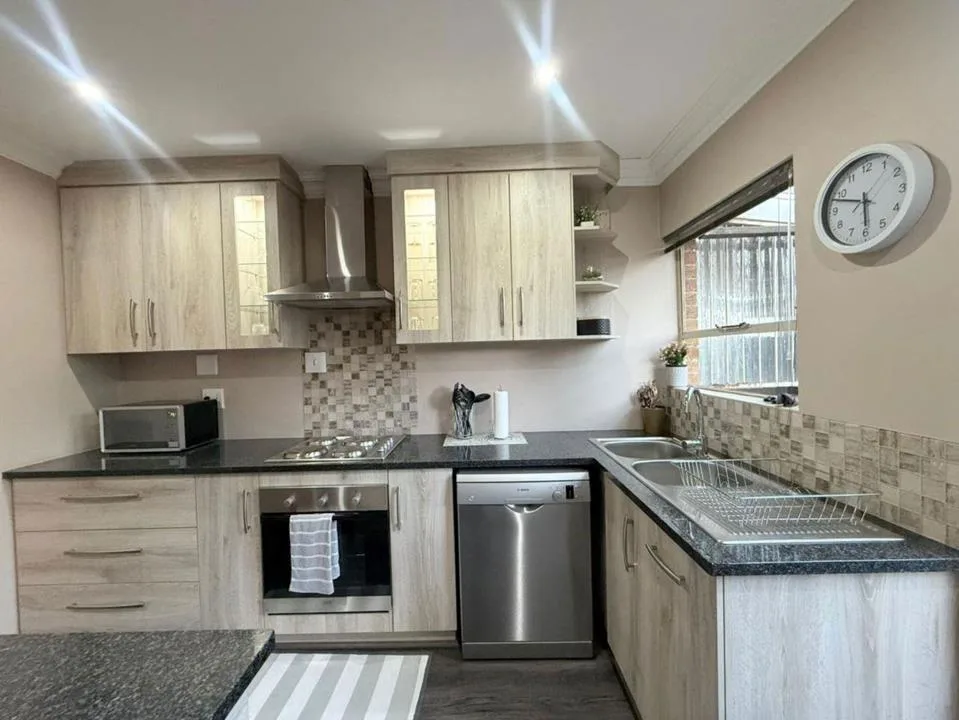 2 Bedroom Townhouse for sale in Navalsig