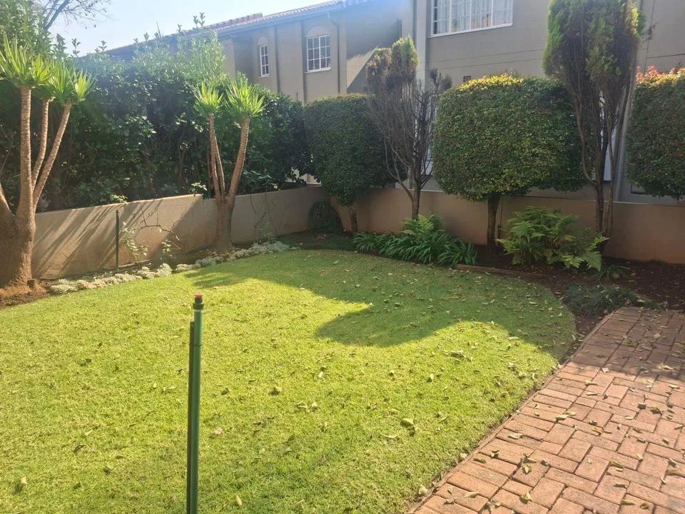 2 Bedroom Townhouse to rent in Robindale