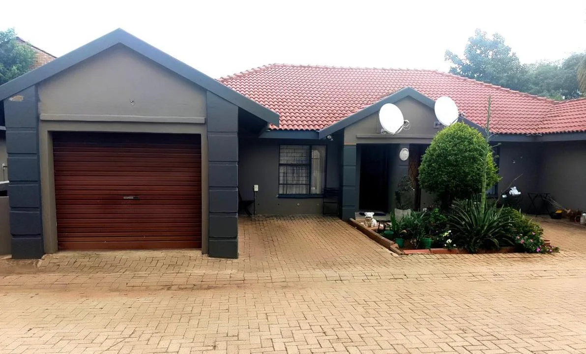 2 Bedroom Townhouse for sale in Polokwane Central