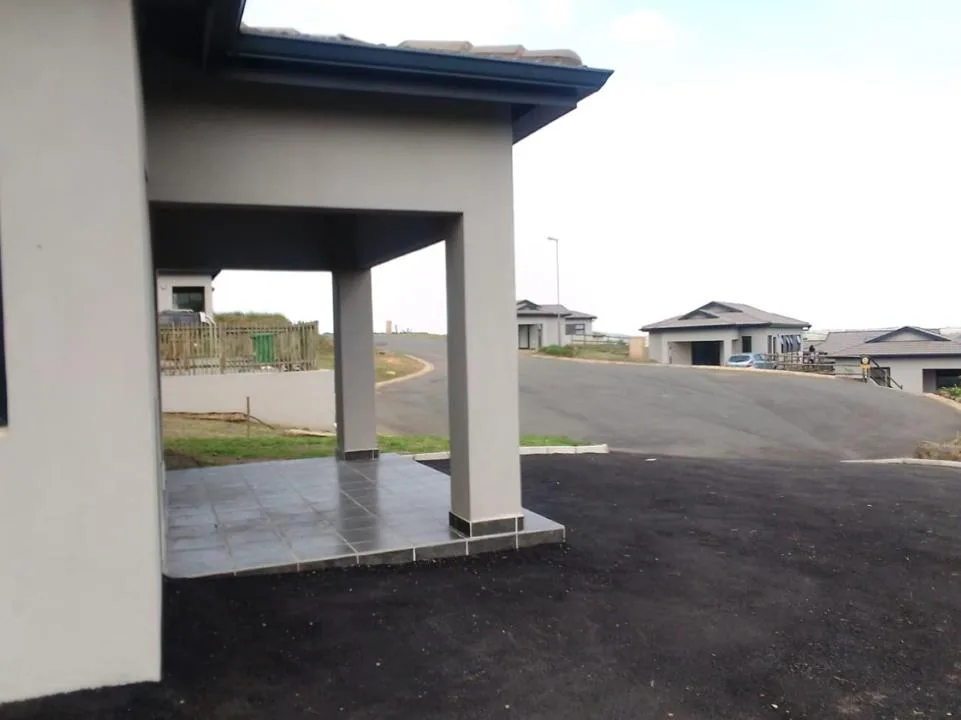 3 Bedroom Townhouse to rent in Shakaskraal
