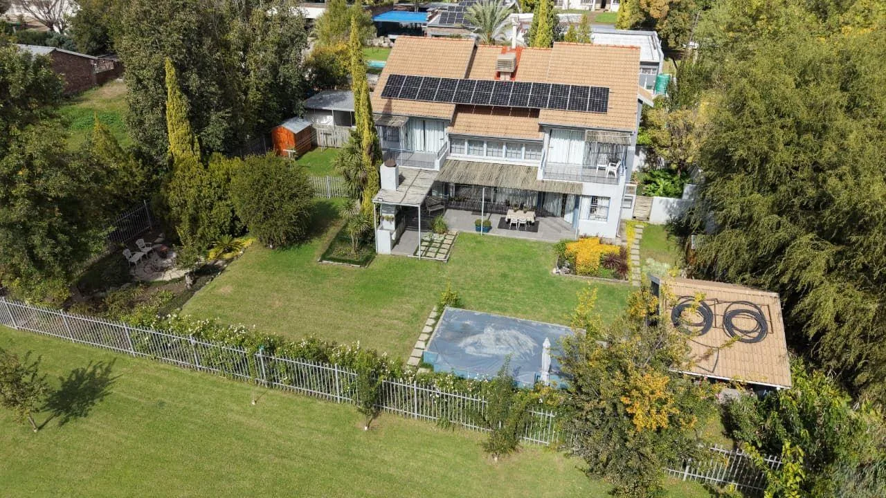 4 Bedroom House for sale in Douglas