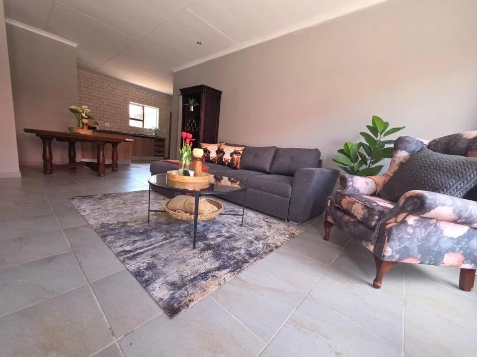 2 Bedroom Townhouse for sale in Bendor