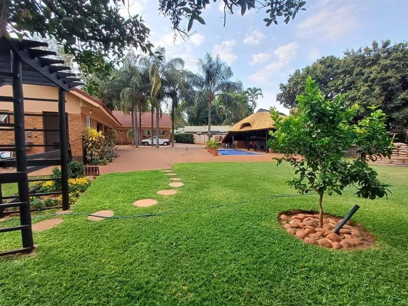 5 Bedroom House for sale in Mookgopong