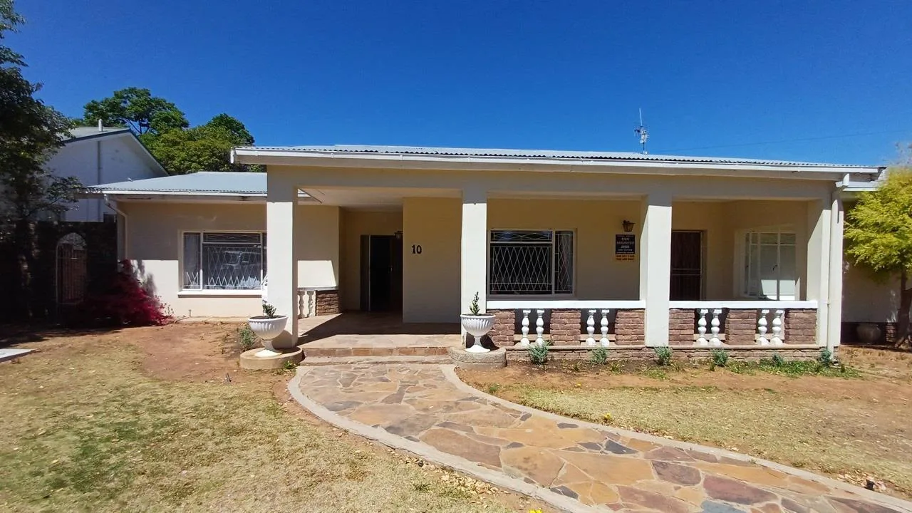 2 Bedroom Apartment / flat to rent in Cradock