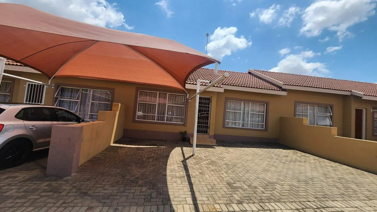 2 Bedroom Townhouse for sale in Polokwane Central