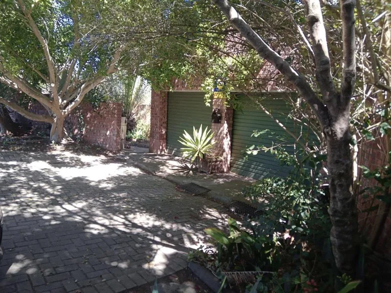 4 Bedroom House for sale in Noorsekloof