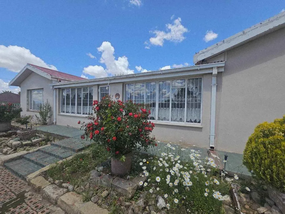 4 Bedroom House for sale in Ladybrand