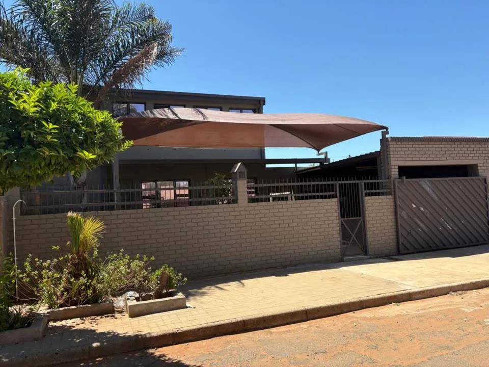 3 Bedroom House for sale in Riviera