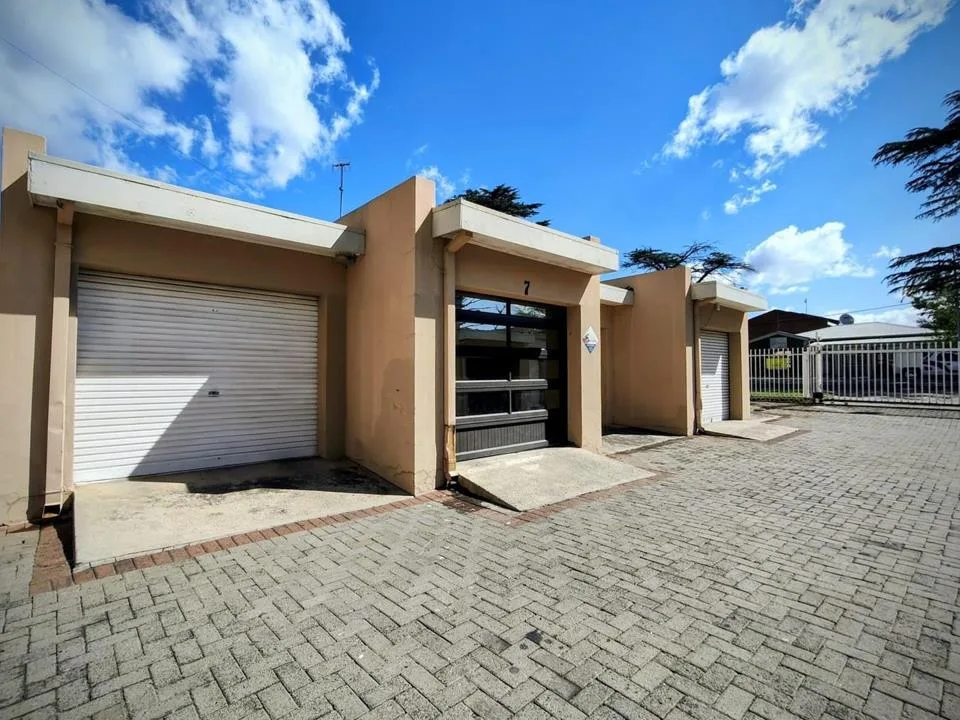 3 Bedroom Townhouse for sale in Bethlehem Central