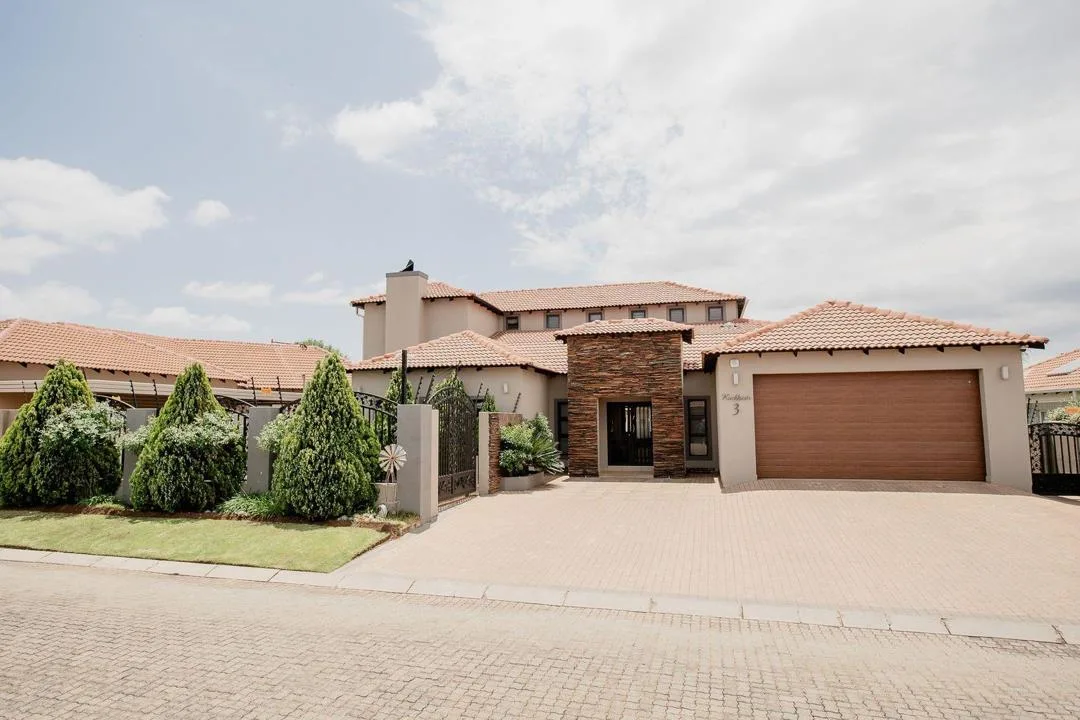 5 Bedroom House for sale in Baillie Park