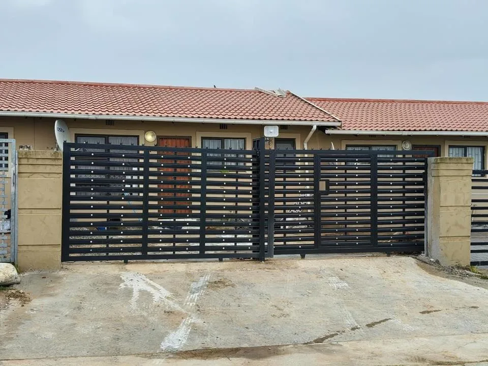 2 Bedroom Townhouse to rent in Mthatha