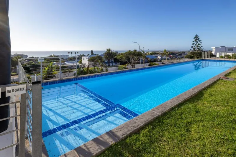 5 Bedroom House for sale in Jeffreys Bay Central