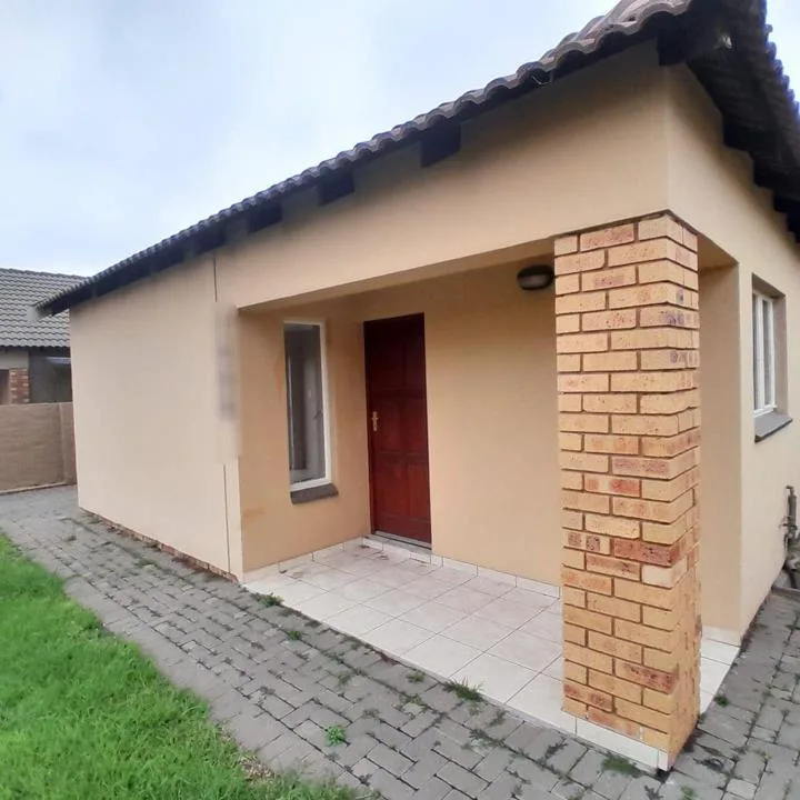 3 Bedroom House for sale in Waterkloof Hill Estate