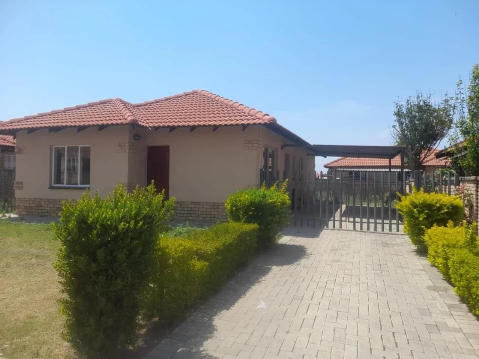 3 Bedroom House for sale in Waterkloof