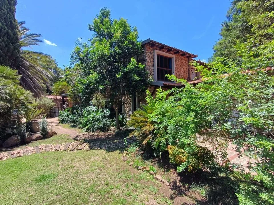 4 Bedroom House for sale in Songloed