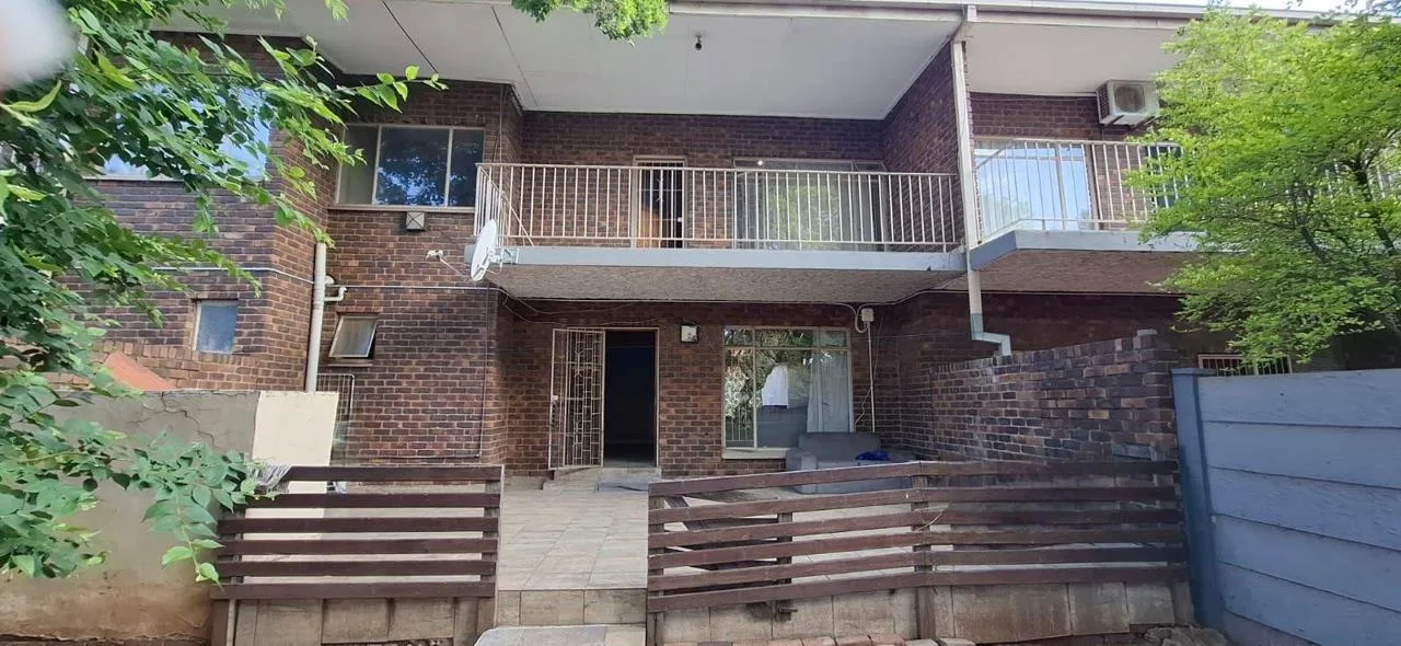 3 Bedroom Townhouse for sale in Welgelegen