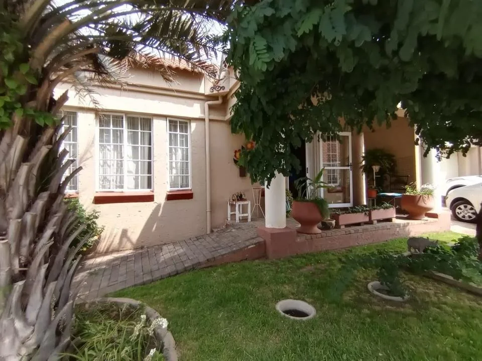 2 Bedroom Townhouse for sale in Parys