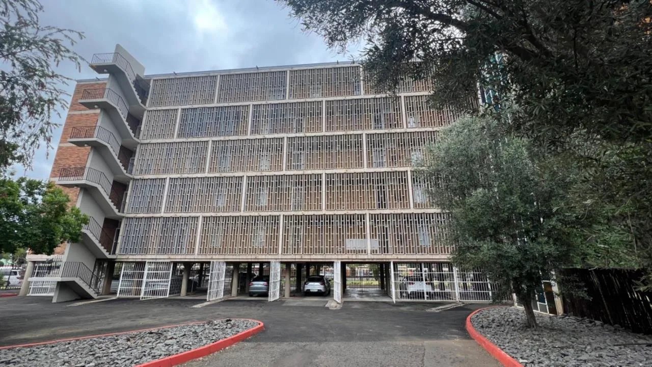 2 Bedroom Apartment / flat for sale in Memorial Road Area