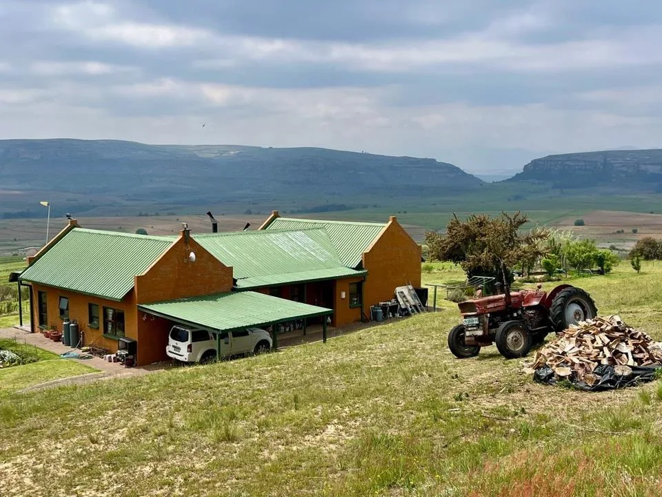 8 Bedroom House for sale in Fouriesburg