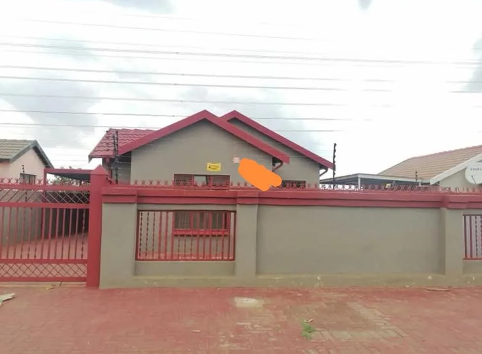 2 Bedroom House to rent in Soshanguve VV