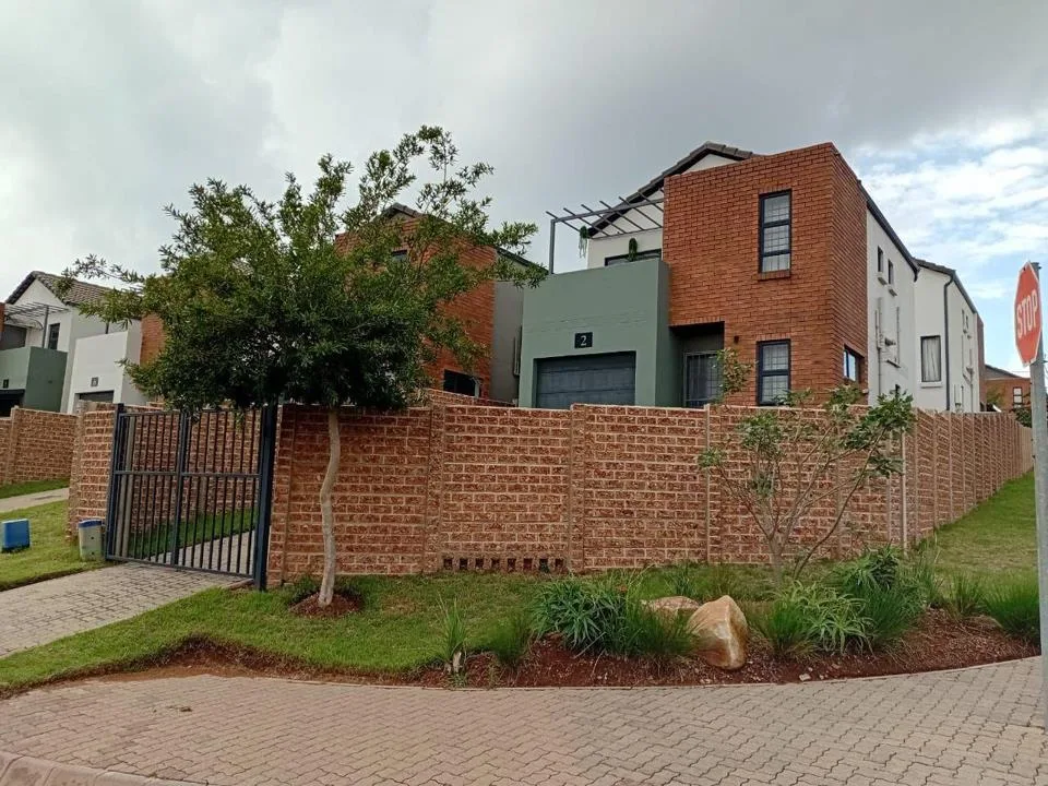 3 Bedroom Townhouse to rent in South Hills