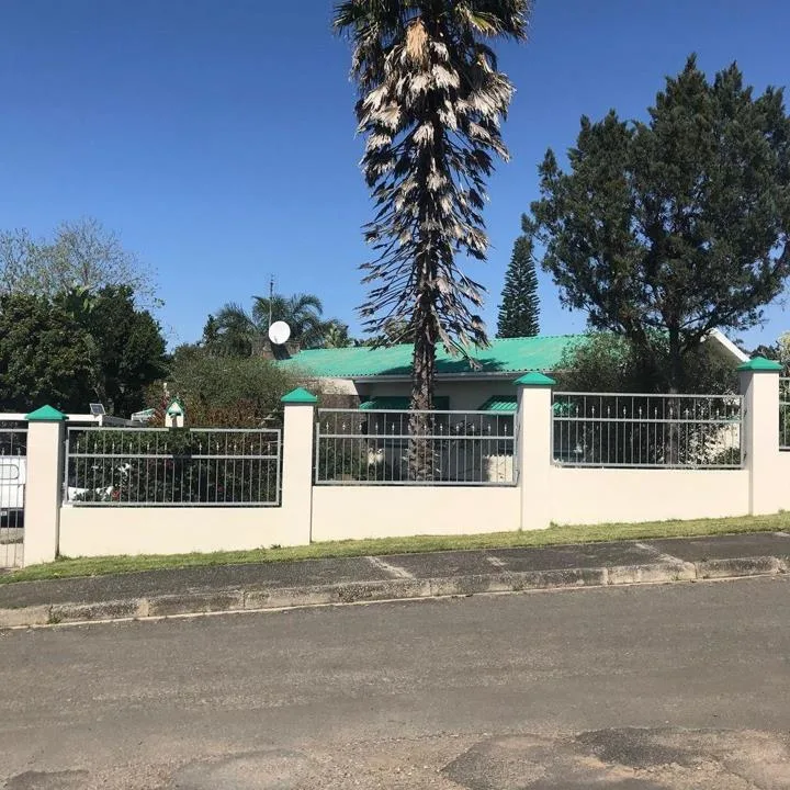 3 Bedroom House for sale in Headlands