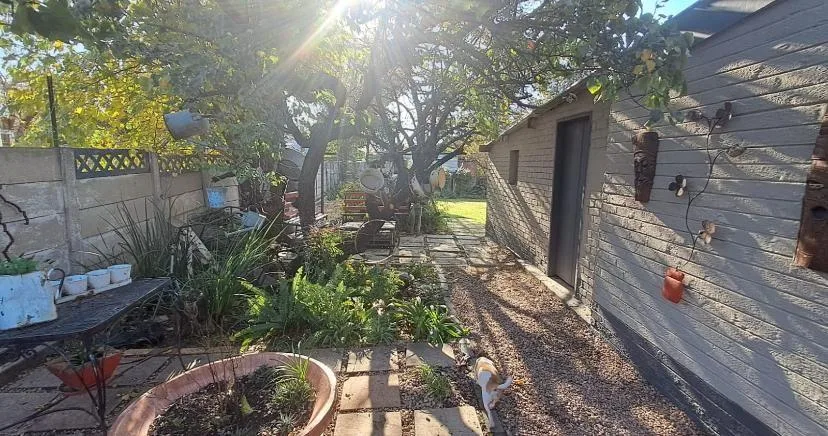 2 Bedroom House for sale in Parys