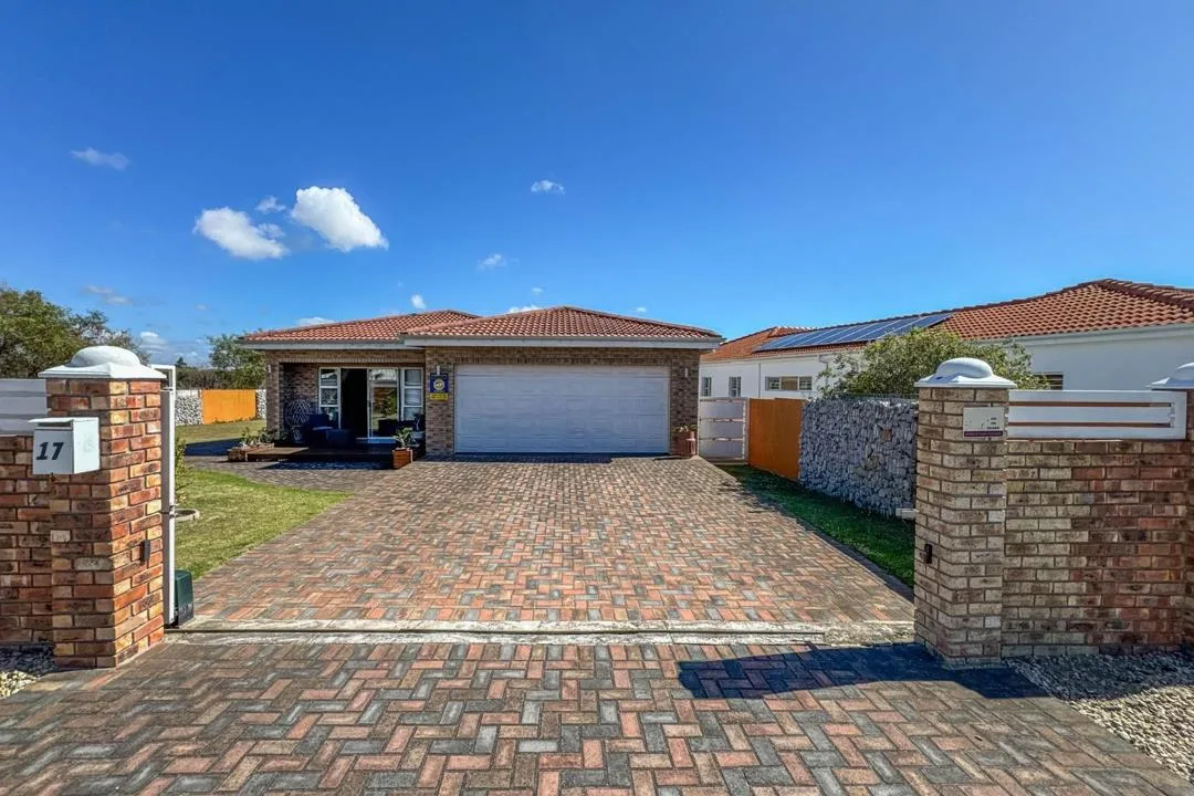 3 Bedroom House for sale in Fairview