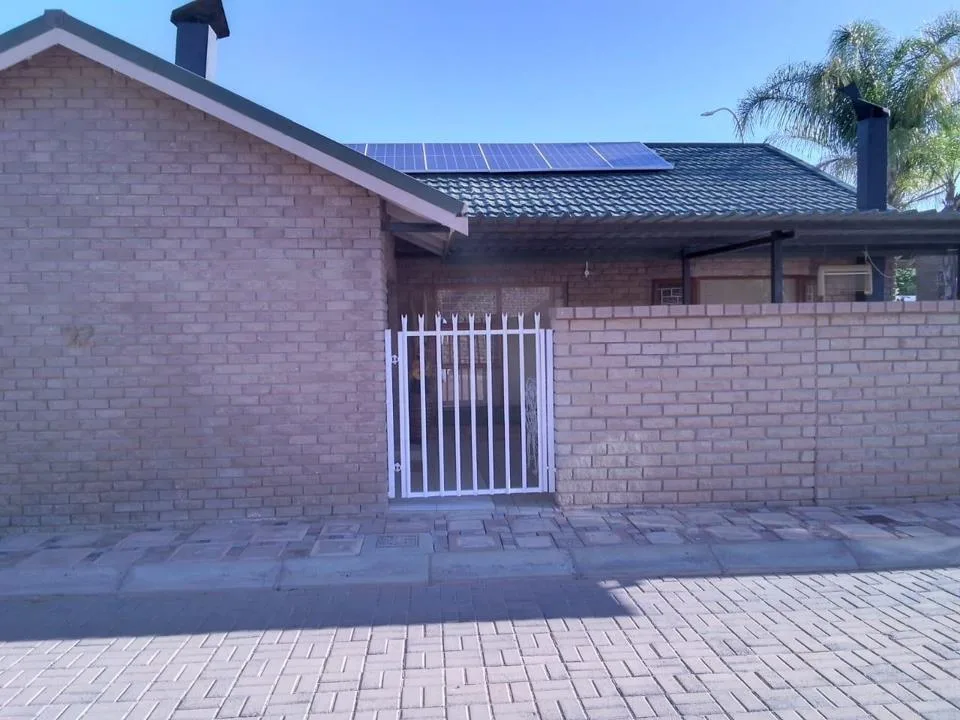 3 Bedroom Townhouse for sale in Keidebees