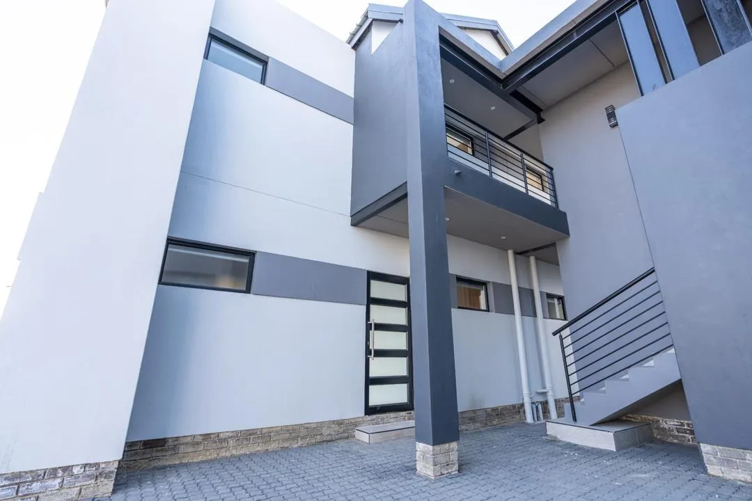 1 Bedroom Townhouse for sale in Secunda