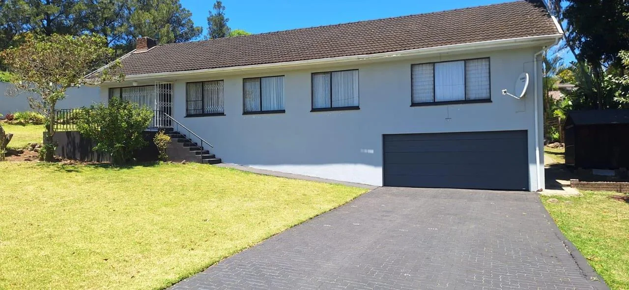 4 Bedroom House for sale in Bonnie Doon