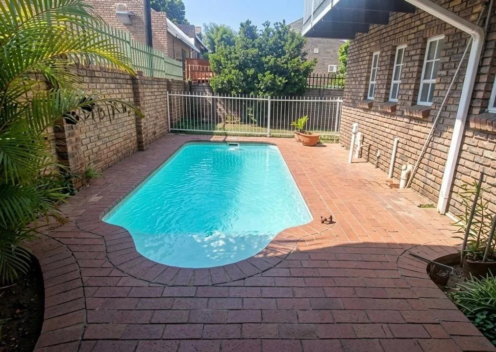 4 Bedroom House for sale in Die Rand
