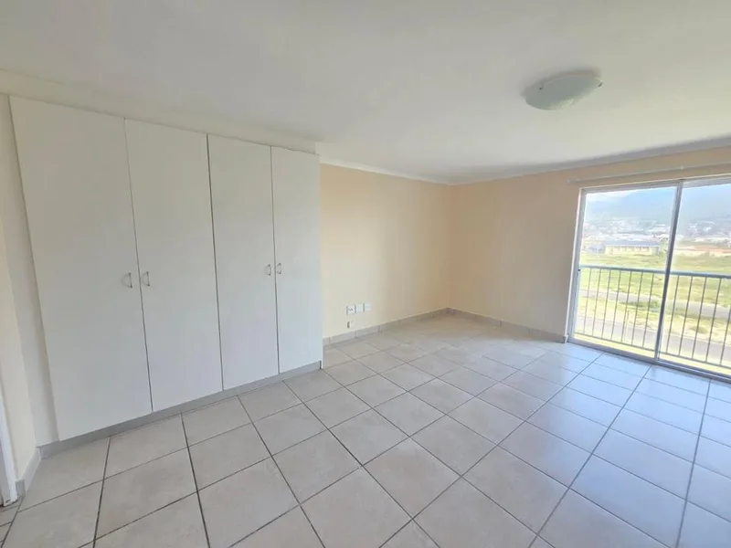 0.5 Bedroom Apartment / flat to rent in Costa Da Gama